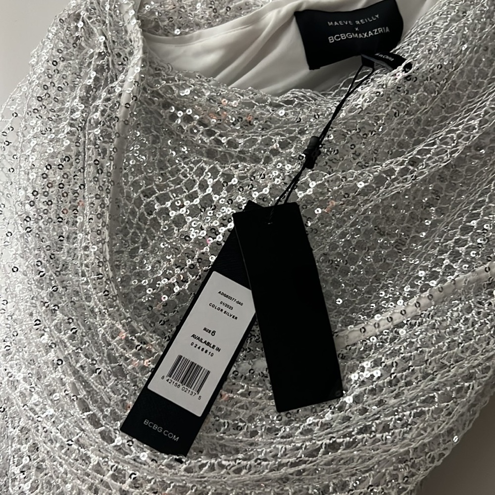BCBG MaxAzria - Picture 8 of 9